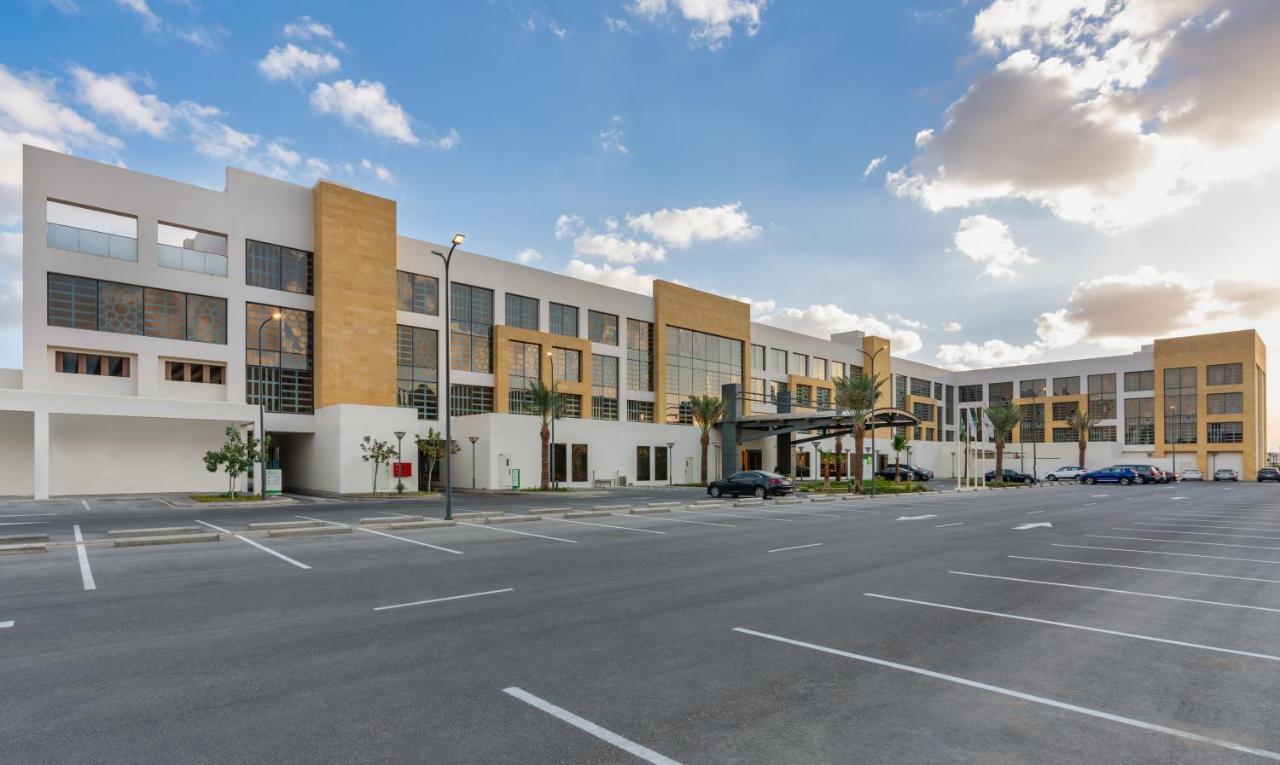 Holiday Inn & Suites Al Jubail By Ihg Al Fanatir Экстерьер фото
