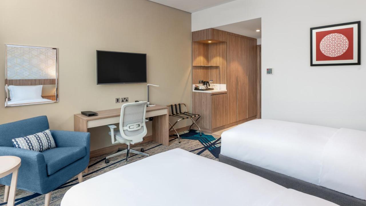Holiday Inn & Suites Al Jubail By Ihg Al Fanatir Номер фото